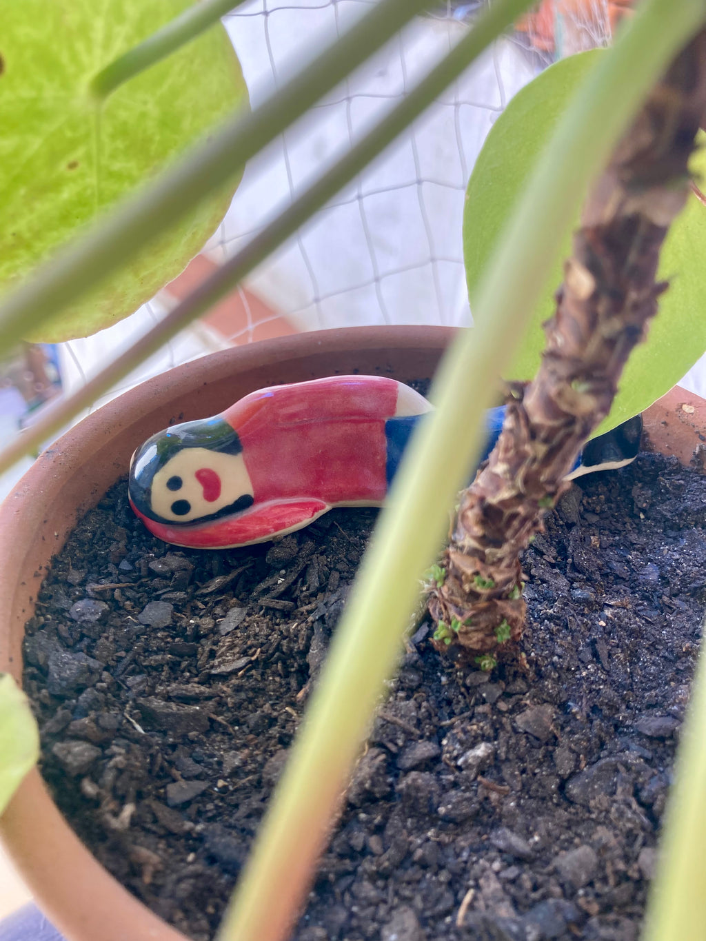 Ignis – Veilleur de plantes en grès