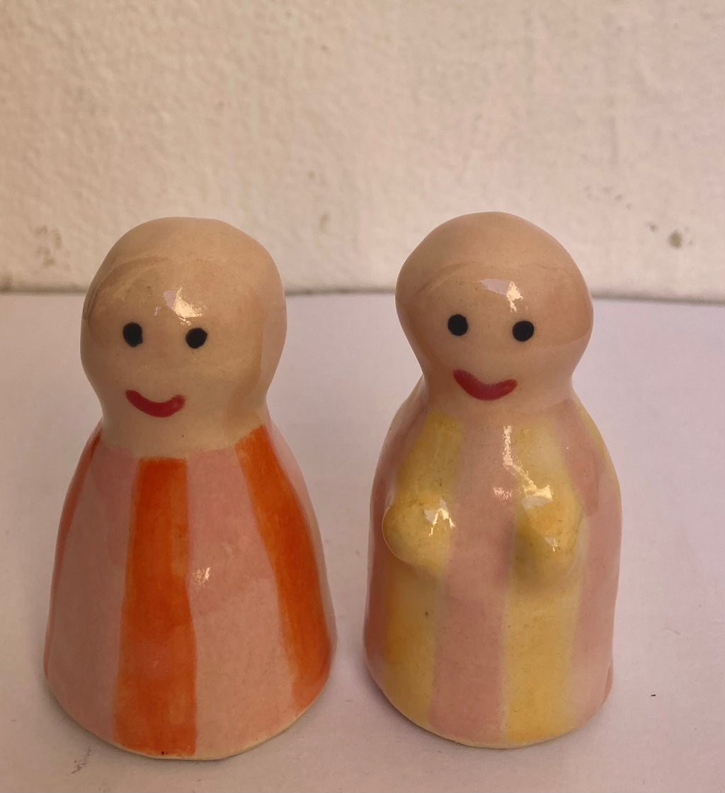 Uma – Veilleur d'humain femme en grès